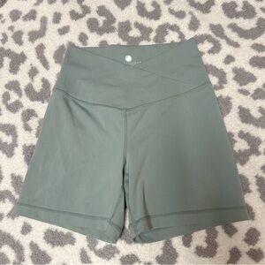 Yogalicious mint green 5” crossover biker shorts